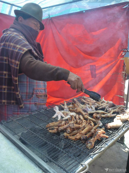 barbecue-marché-de-saquisili-tout-equateur